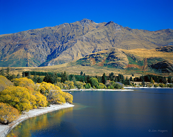 Interrior Mountains - New Zealand