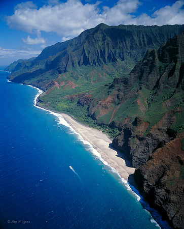 Na Pali Coast Shore - Kauai, Hawaii